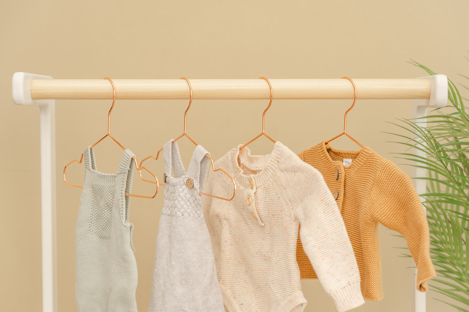 Babys best sale clothes rail